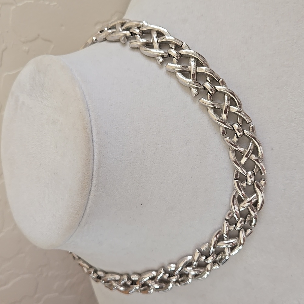Trifari Vintage Knot Link Chocker